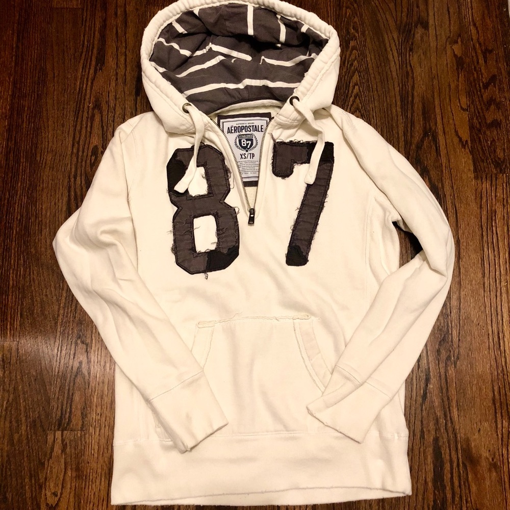 87 Hoodie